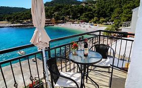Duje Apartments Milna